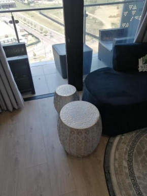 Ellipse Apartment, Lush Hideaway